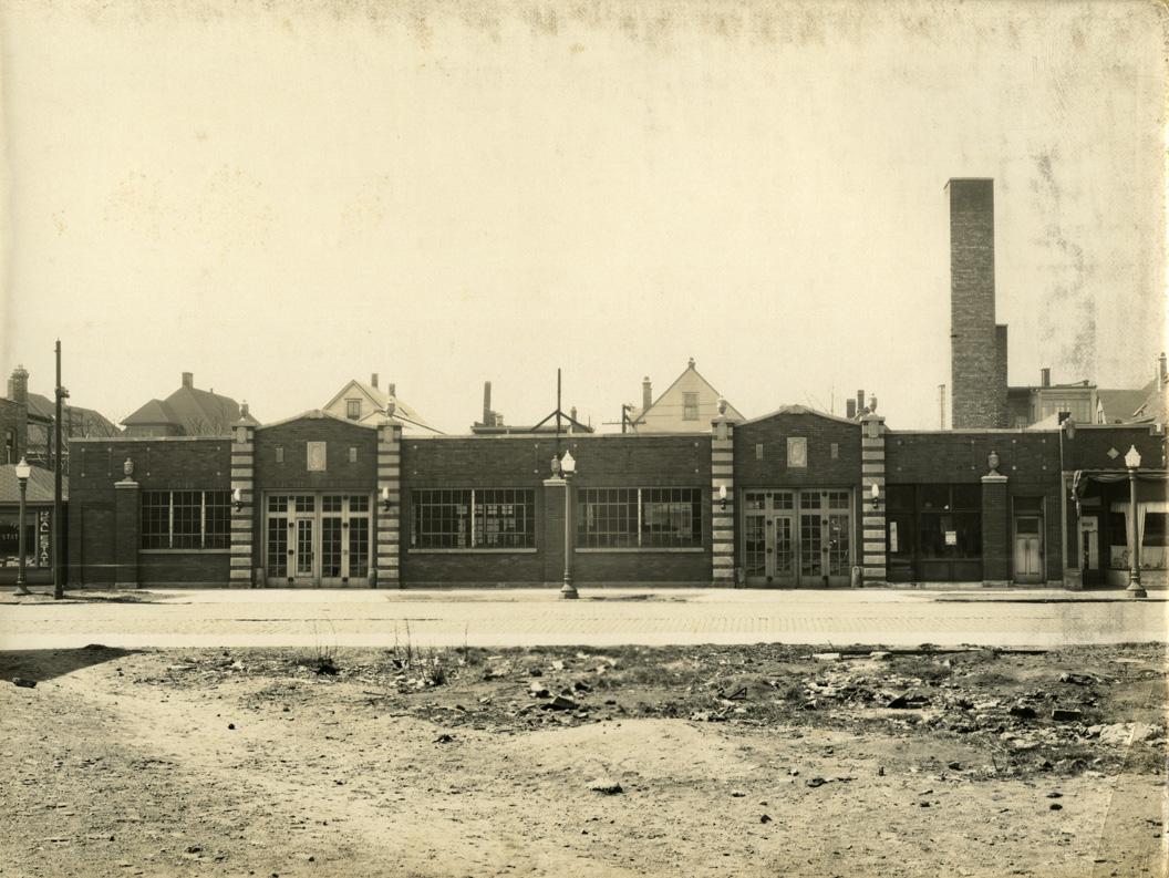 ECC 3518 N. Southport Avenue