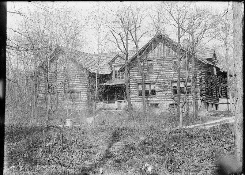ECC Albright Family Log House