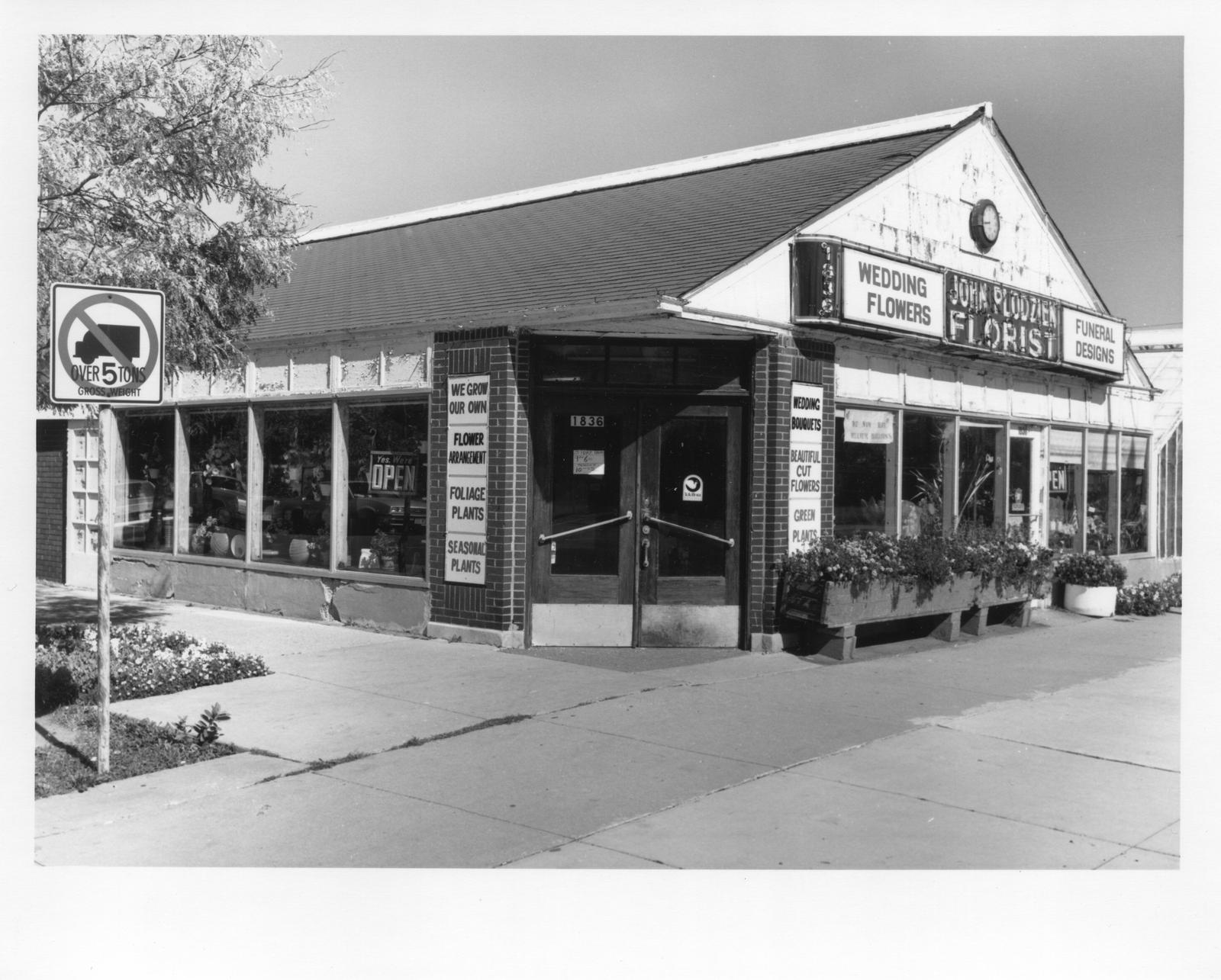 ECC Plodzien Florist Shop & greenhouses