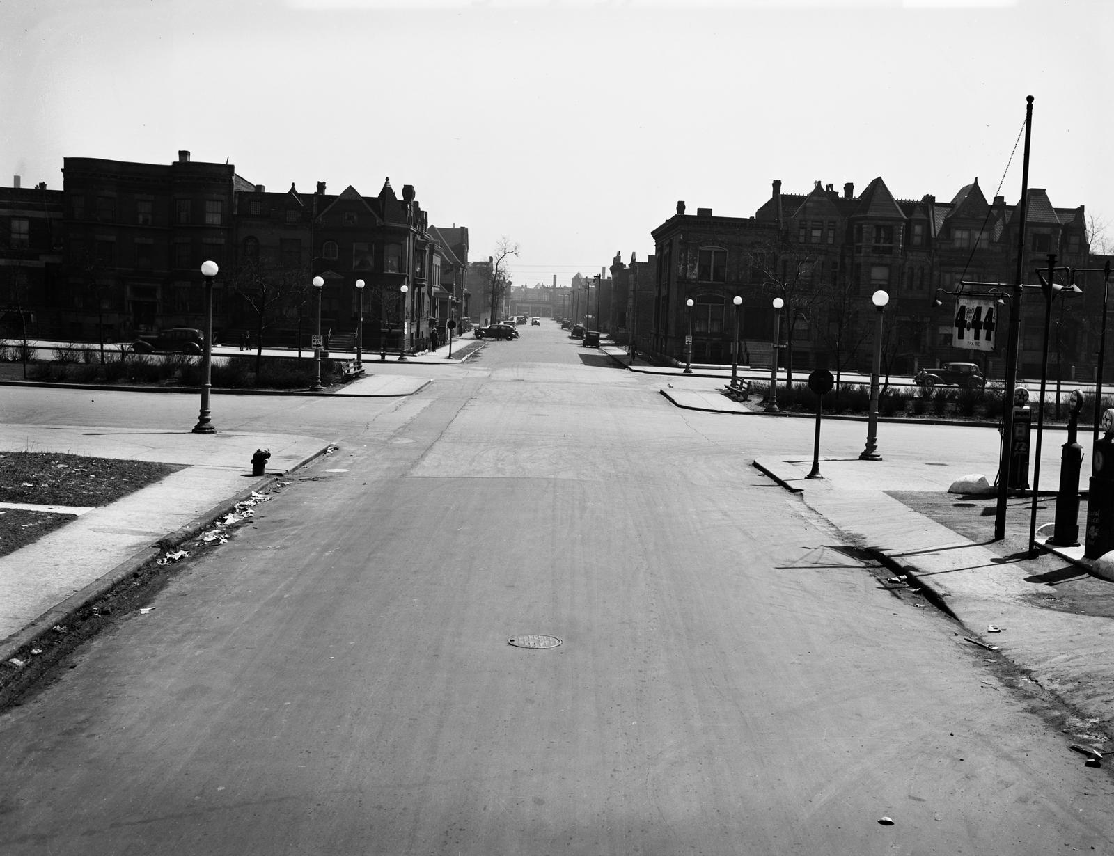 ECC Traffic Intersection at South Parkway and 32nd Street (image
