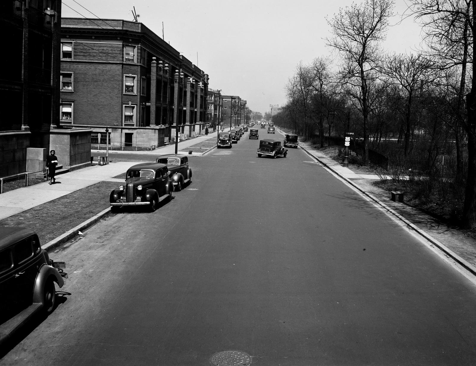 ECC Traffic Intersection at South Parkway (East Service Drive) a