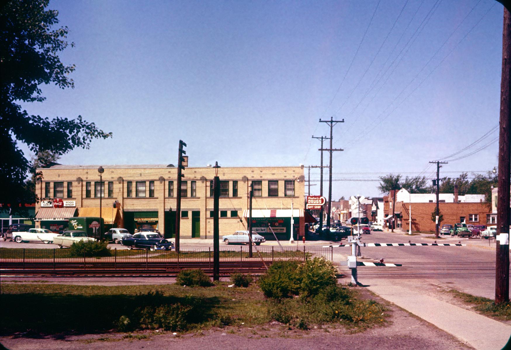 ECC Plesher's Drugs, Cass Avenue, Westmont
